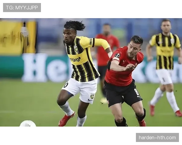 阿贾克斯欧战表现持续低迷，对赛季争冠形势形成制约